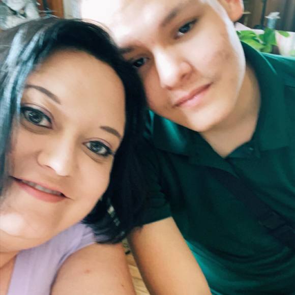 Meet your Posher, Danielle - Picture 1 of 1